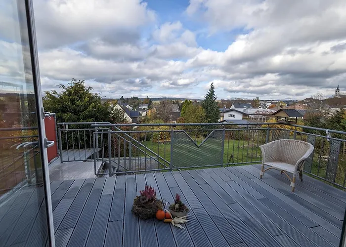 Hoffmanns Eden * هيرمسكايل